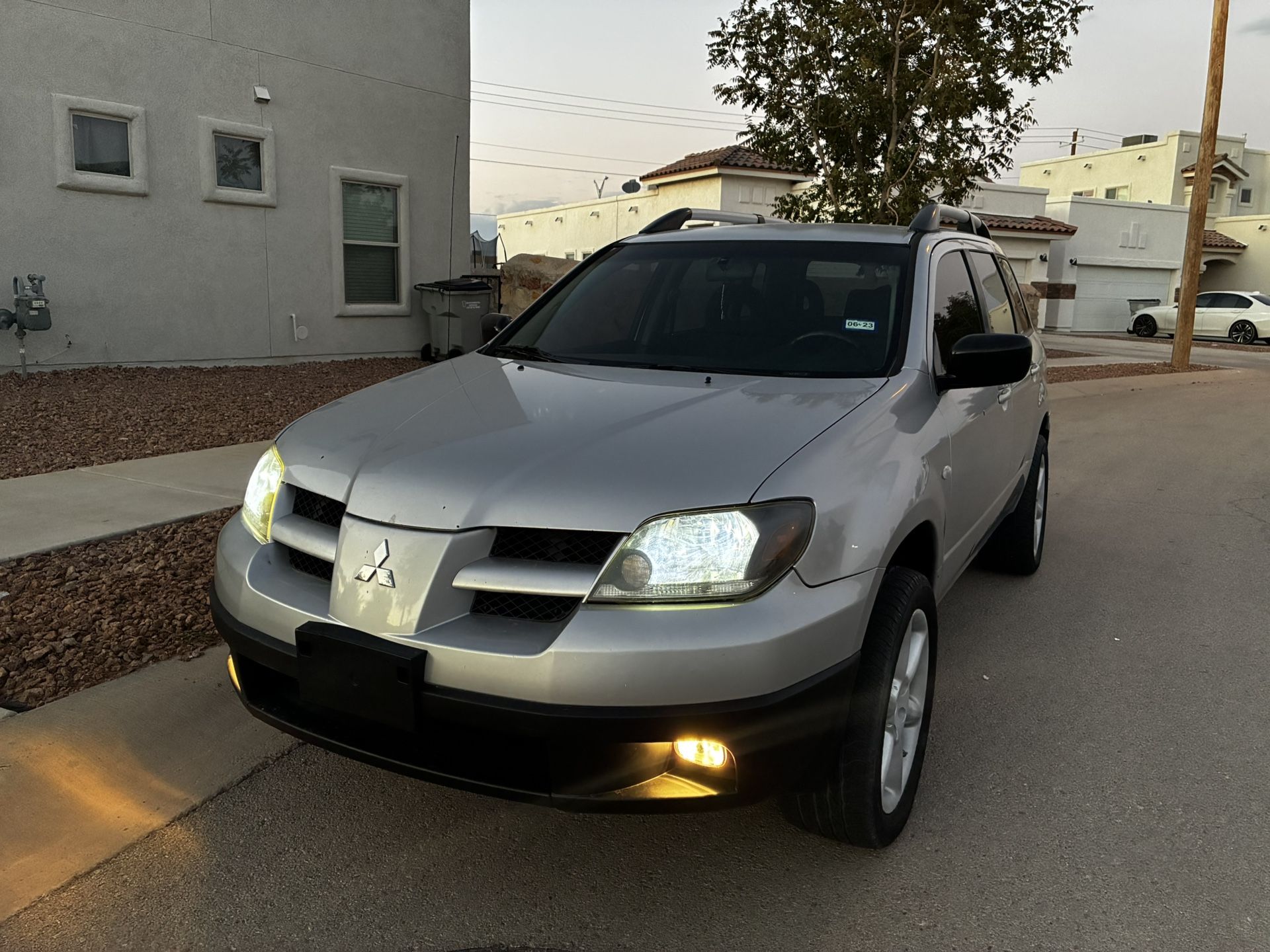2003 Mitsubishi Outlander