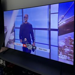Samsung 70” Smart Tv