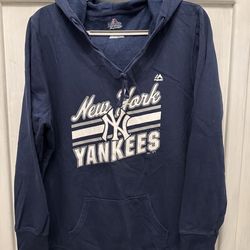 Yankees Ladies V-neck Sweatshirt