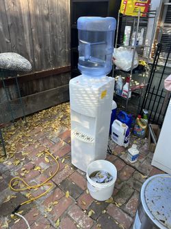 Water Dispenser Hot And Cold