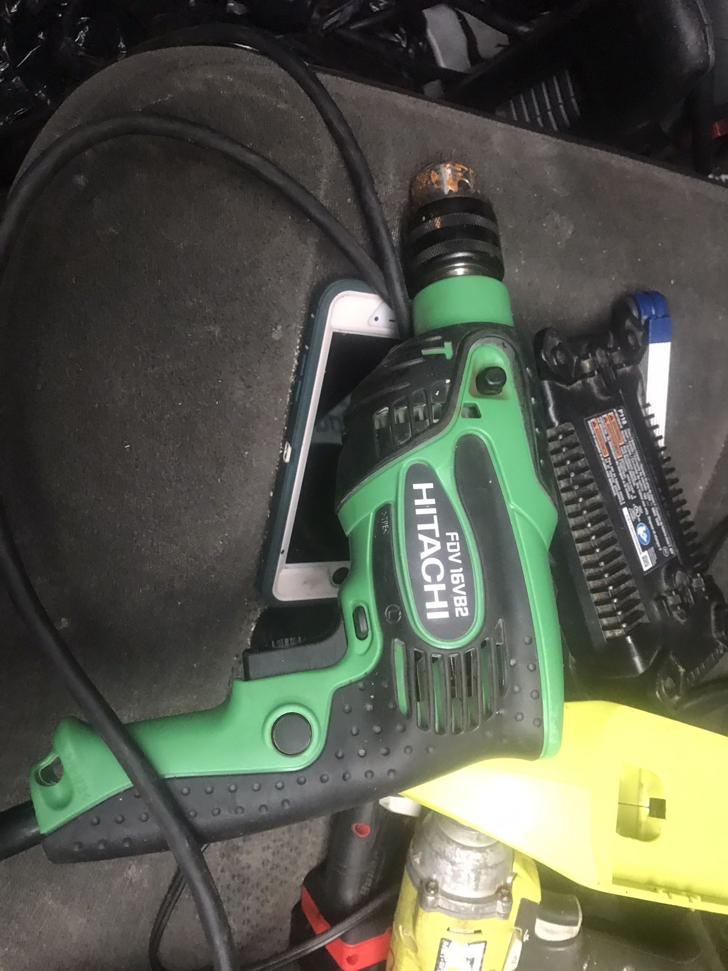 Like new power drill hitachi is the brand name $30
