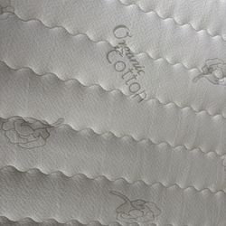 Hybrid Queen Pillow Top Mattress