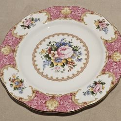 ROYAL ALBERT Fine China England LADY CARLYLE 8" Salad Plate DISPLAY USE ONLY