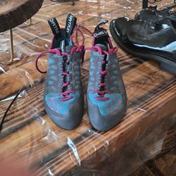 La Sportiva Tarantulace Women's climbing shoes, 