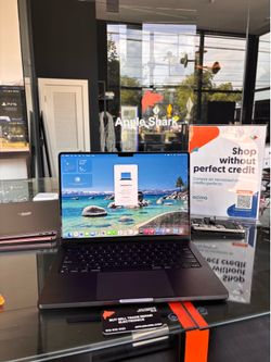 MacBook Pro 14” M3 Pro Chip 18GB RAM 512SSD! 100% battery! 90 day warranty! We offer financing.