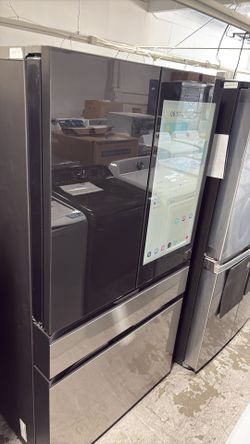 Samsung French door refrigerator 36” wide