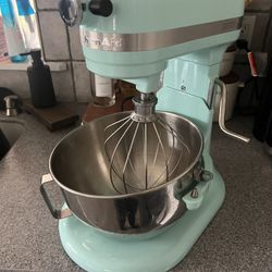 Kitchen Aid 6 Quart Mixer 