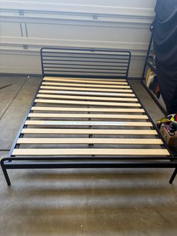 Full size bed