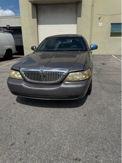 2007 Lincoln Town Car