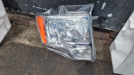 Ford F150 Headlight