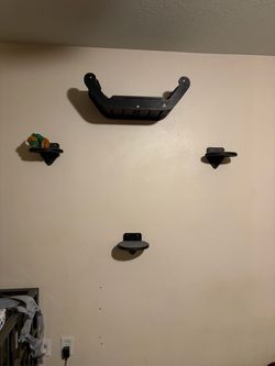 Wall mounted cat tree
