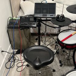 Professional Drum Set  Alesis 