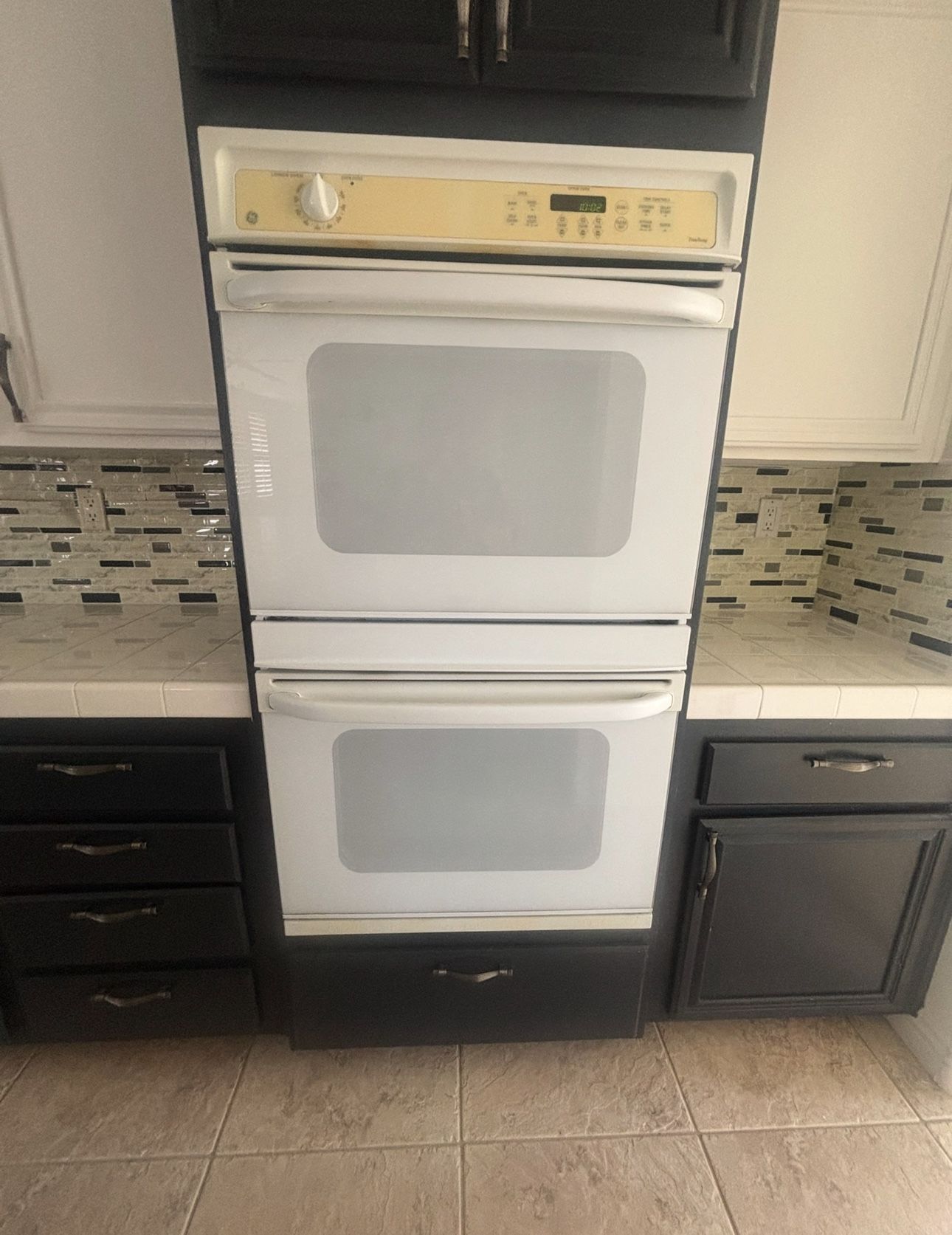 GE. Doble  Gas Oven  Both Working Great