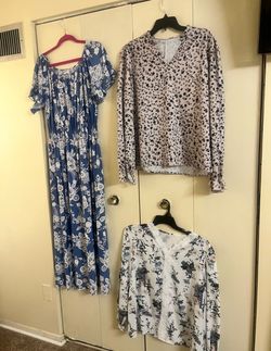 3 piece woman’s clothing size 2X selling all together no individual purchase details in photos pickup Gaithersburg md20877
