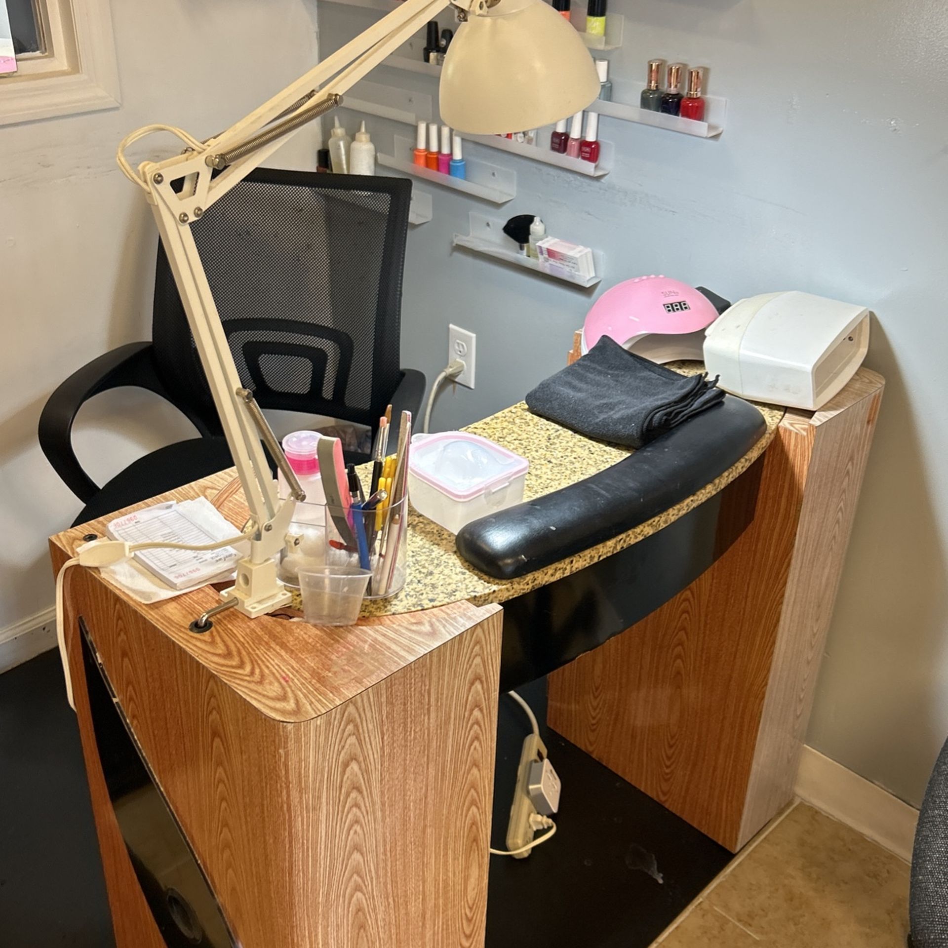 Necesito Manicurista