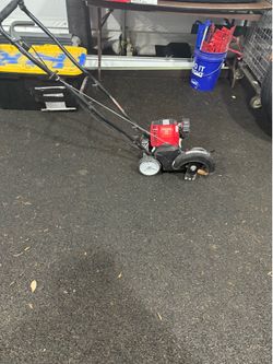 CRAFTSMAN  walk behind Gas Lawn Edger