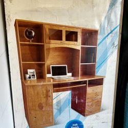 Landon desk with hutch