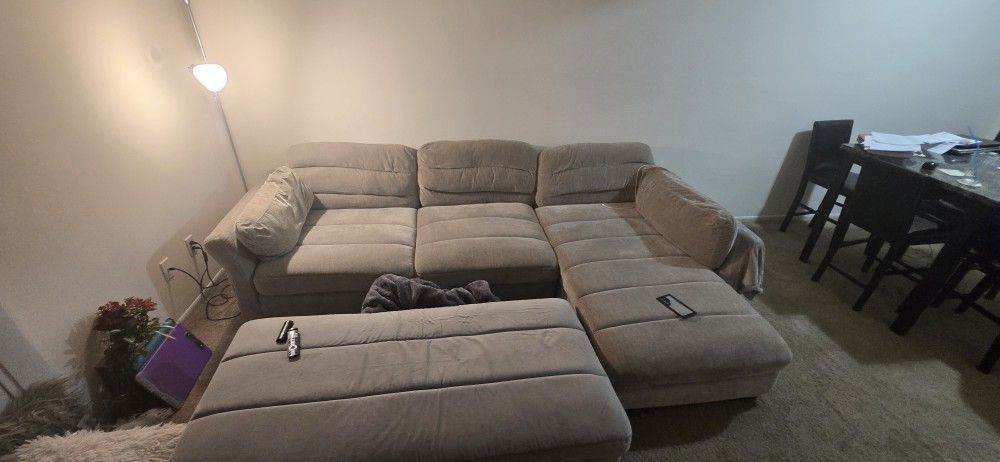 3pc Sectional With Ottoman