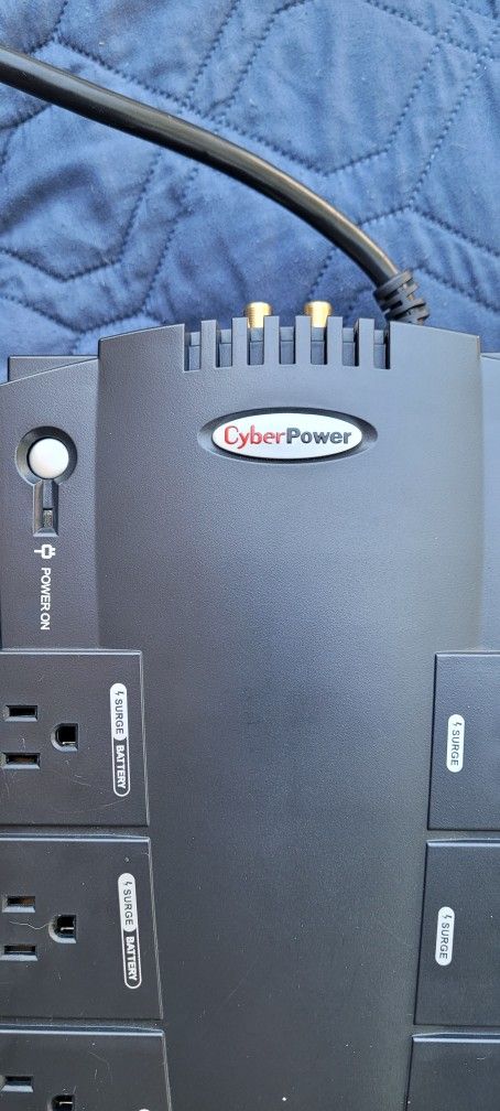 CYBER POWER SAVER -  CP685AVR