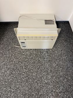 Window Air Conditioner Unit