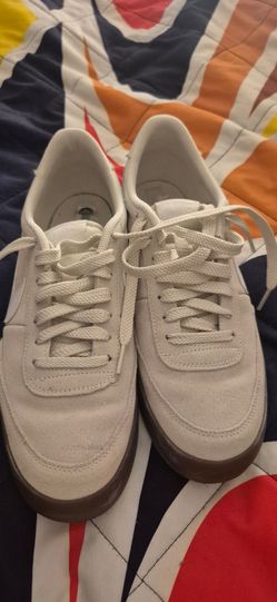 Nike off white men's shoes size 10