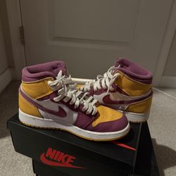 Air Jordan 1 Retro High Brotherhood
