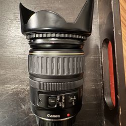 Canon EF 28-135mm F/3.5-5.6 Image Stabilization Zoom Lense