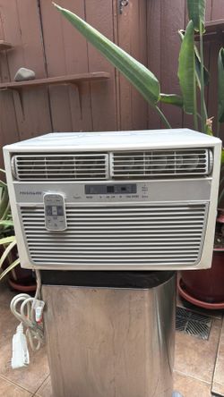 Wall Ac 5000 BTU Frigidaire