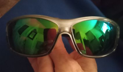 LIKE NEW COSTA GENUINE SALTBREAK.      rc car