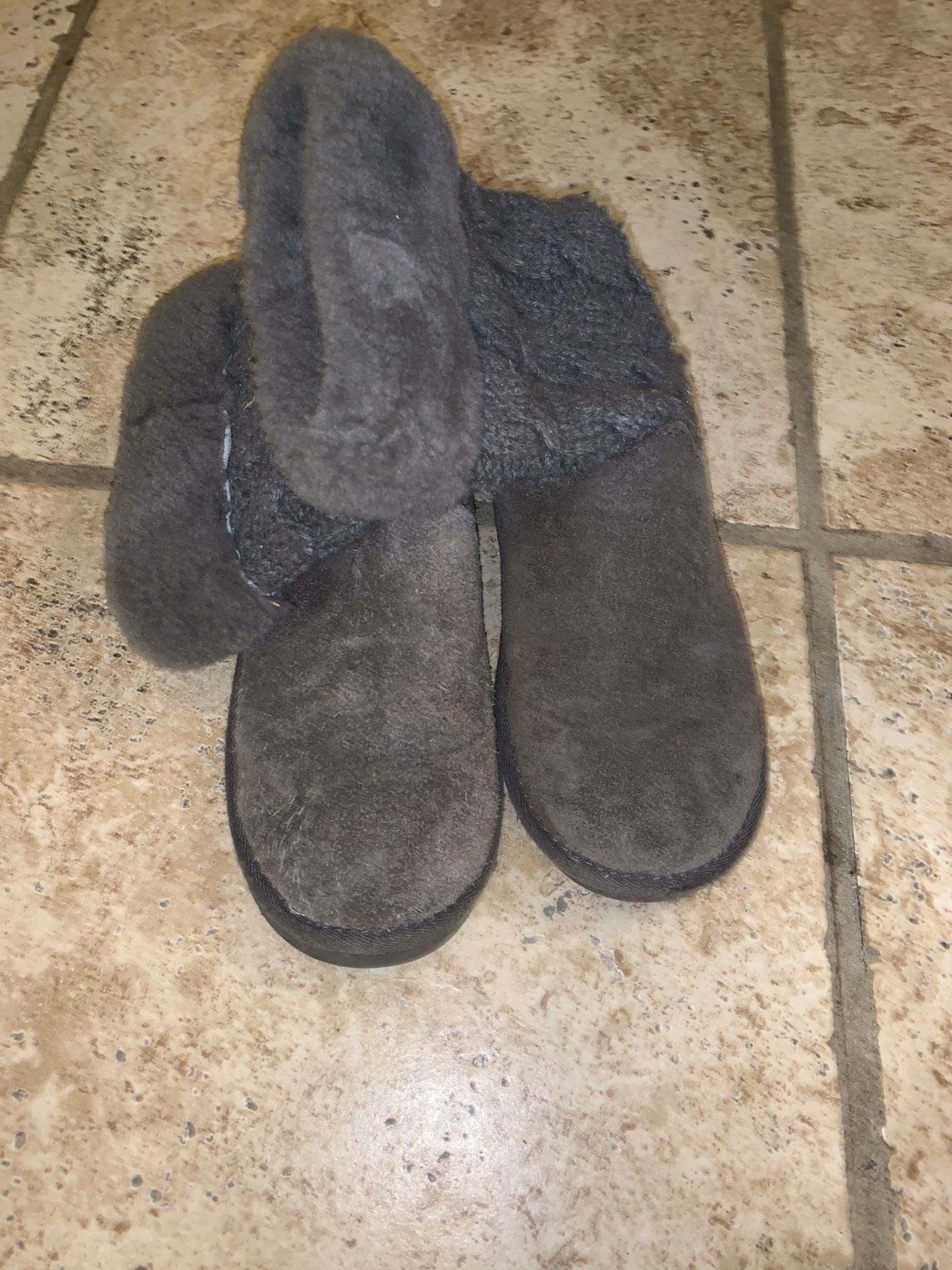 Ugg boots Little girls gray size 3