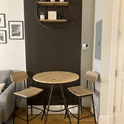 2 person dining set with bar stools: PICK UP BETWEEN 11/15-11/22 ONLY