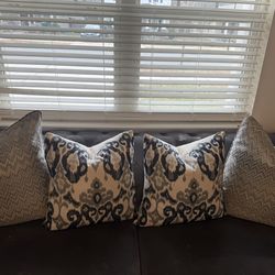 8 Pillow And Pillow Cover Size 22/22