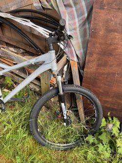 Giant Ranier Mountain Bike