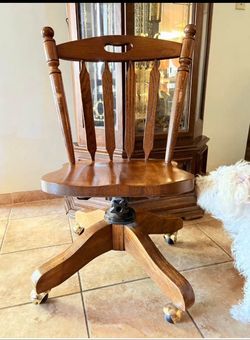 VTG Oak Rolling Desk Captains Chair Swivel Spring Adjustable Seat 1977 Patent