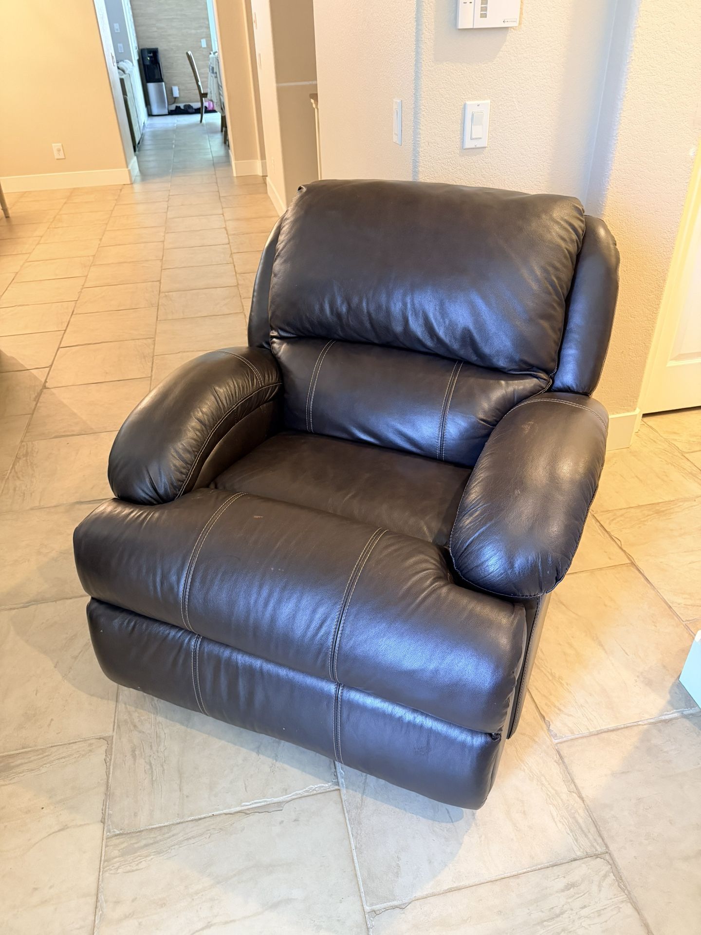 Free Electric recliner couch