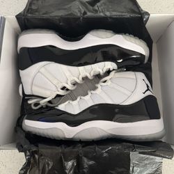 Jordan Retro 11 Concord Size 9.5