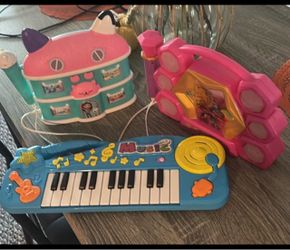 Kids Toy Bundle – Keyboard, Dollhouse, and Music Player