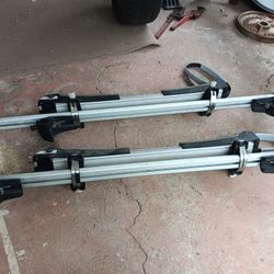 Sup Or Surfboard TYGER Crossbars And THULE MULE Holder