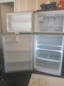 LG Top Freezer Refrigerator