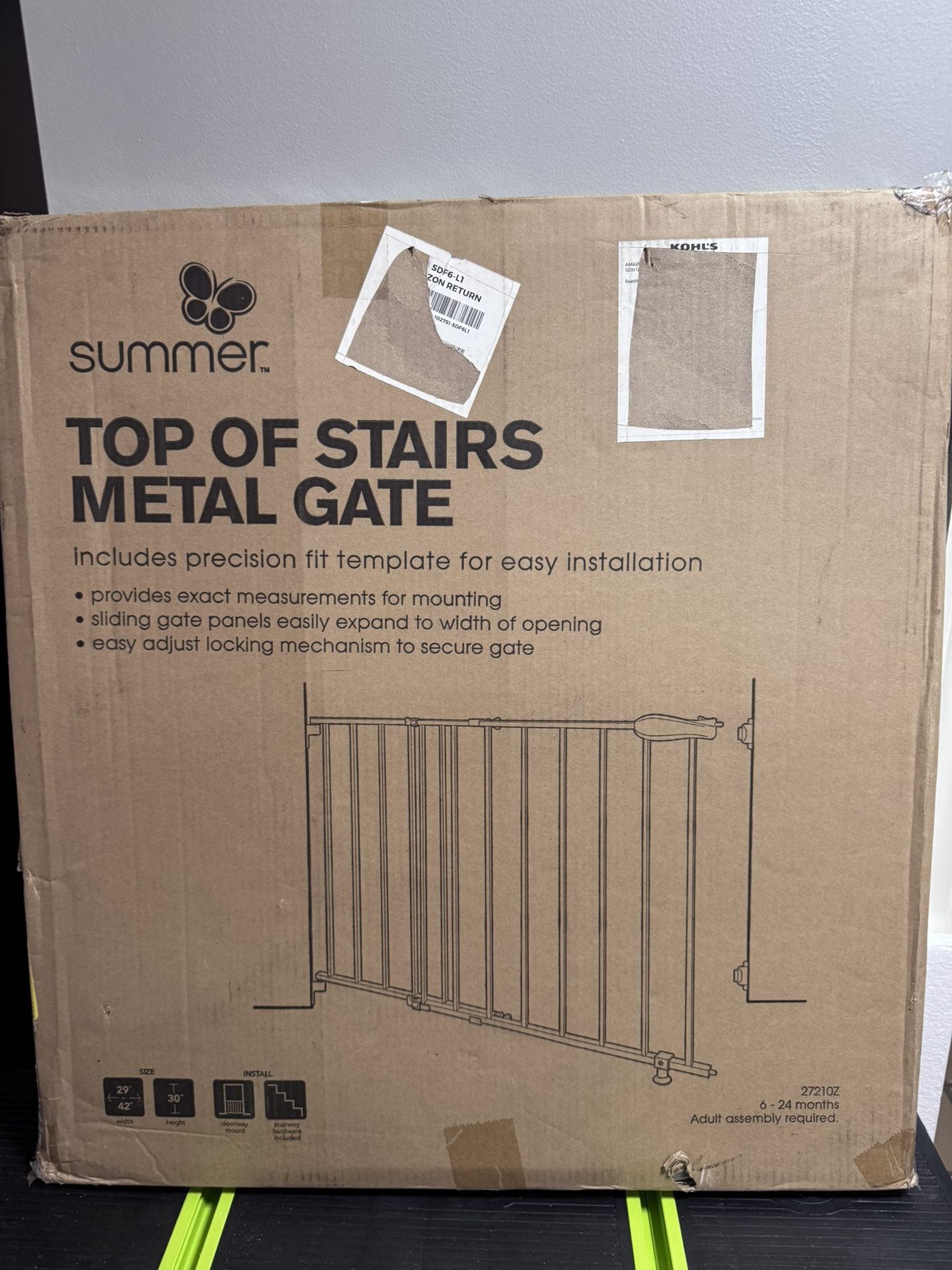 Summer Infant Easy Secure Metal Baby Gate, White Metal Finish, 30 Inches Tall