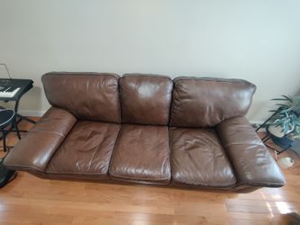 Great budget  3-seat sofa - Very comfortable