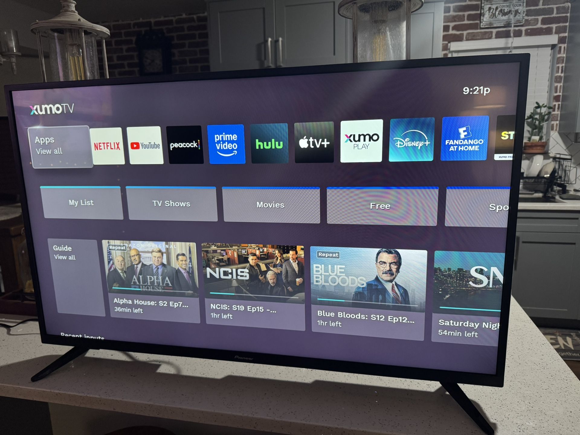 Pioneer - 43" LED 4K UHD Smart TV (READ below)