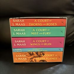  A Court of Thorns and Roses paperback box set by Sarah J. Maas