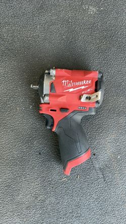 Milwaukee fuel M12 3/8 impact gun