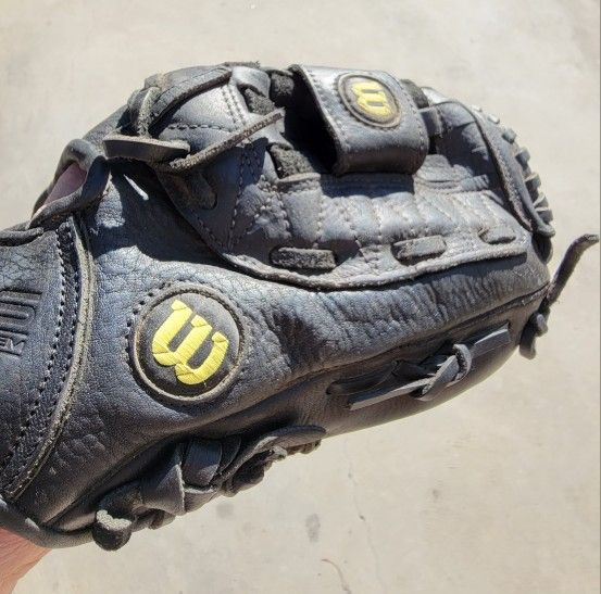Wilson Baseball Glove 12"
