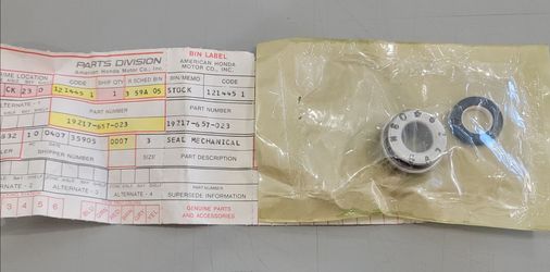1980s–1990s Honda Elite / Helix Water Pump Mechanical Seal – OEM NOS Japan