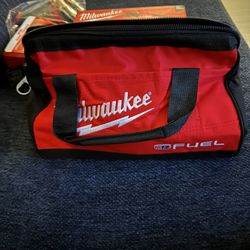 Milwaukee M2 Brushless Drill 