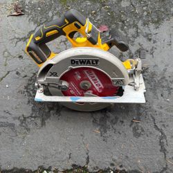 Dewalt 7 1/4 Skil Saw