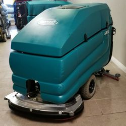 Floor Scrubber Tennant Model 5680