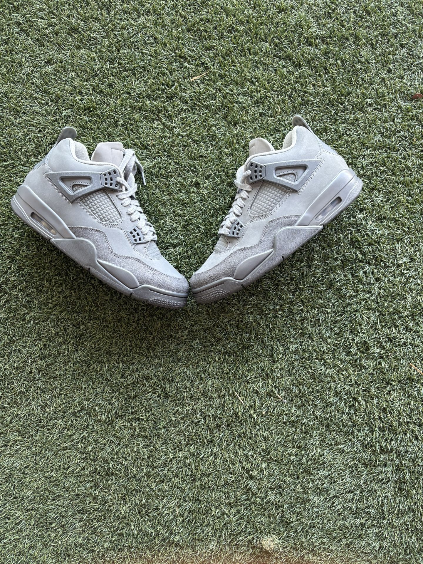 Jordan 4 “Wet Cement”